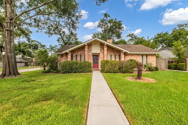 Building Photo - 3250 Three Pines Dr Rental