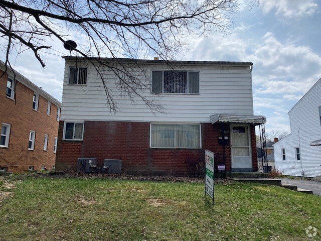Building Photo - 1726 Tanglewood Dr Unit 1726 Rental
