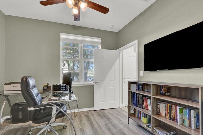 Photo - 136 Regions Way