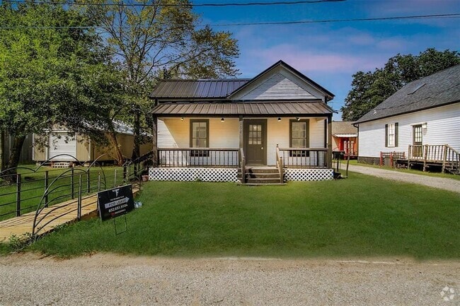 Building Photo - 106 Spring School Rd Rental