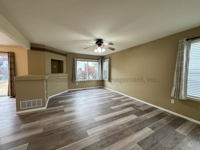 Photo - Gorgeous 5 Bedroom House in Stetson Hills