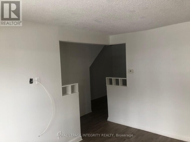 Photo - 129 Pamilla St