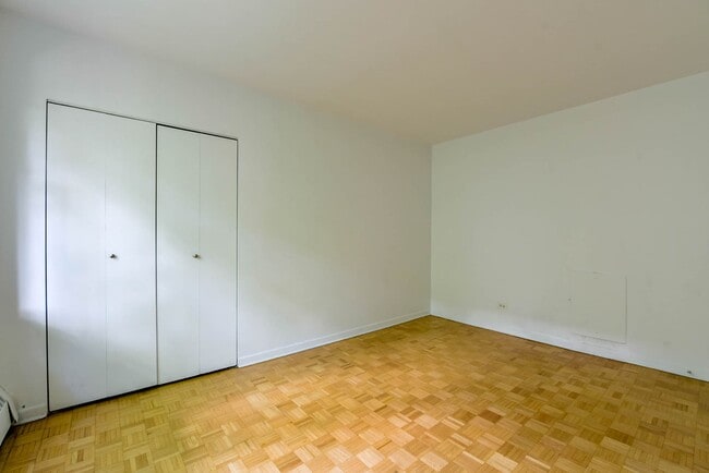 Photo - 2400 Av. Van Horne Unit 414