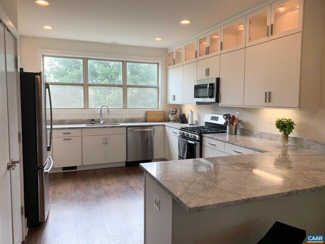 Photo - 129 Almere Ave