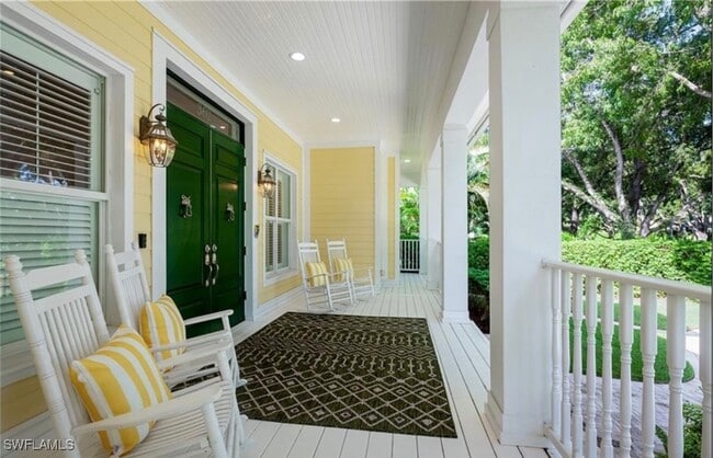 Photo - 362 2nd Ave N