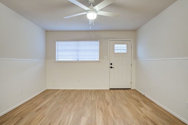 Photo - Fully updated 2/1 In Levelland! Unidad B