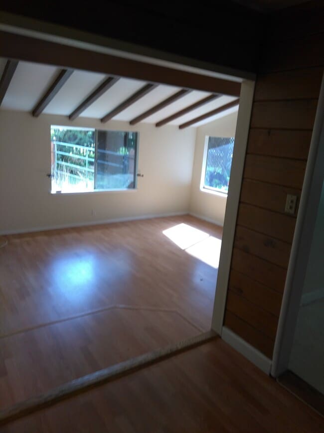 Photo - 5770 Croy Rd