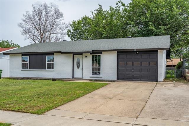 Photo - 930 Briarwood Dr