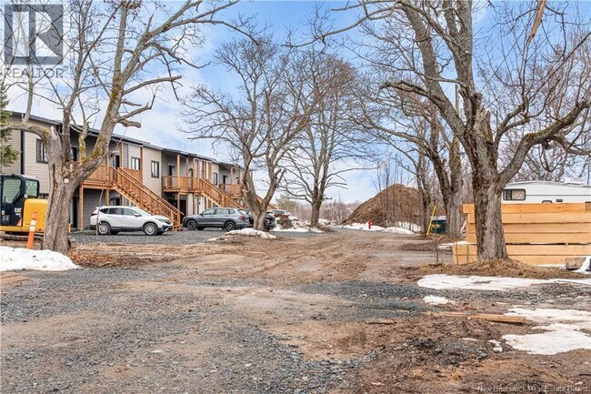 1300 Golden Park Crescent Unit 5