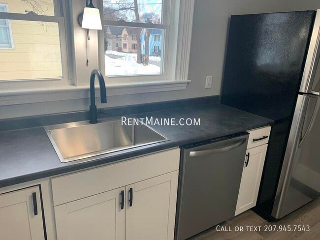 Photo - 166 Birch St Unit 1