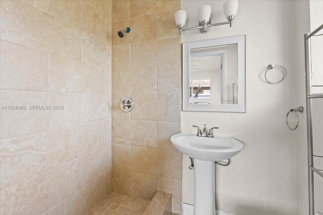 Photo - 1787 NE 173rd St