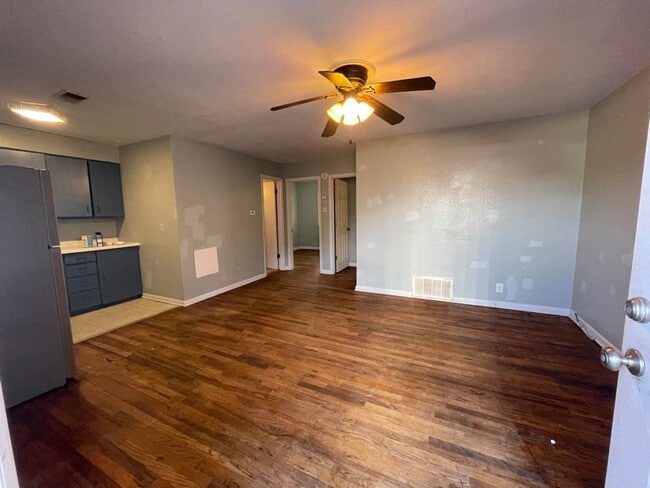 Photo - 414 E Madison St Apartamento Unidad 13