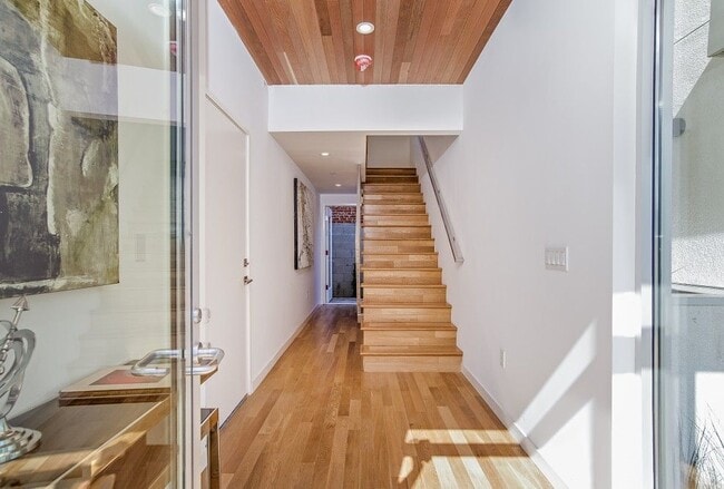 Photo - 5935 W Parkcrest Pl