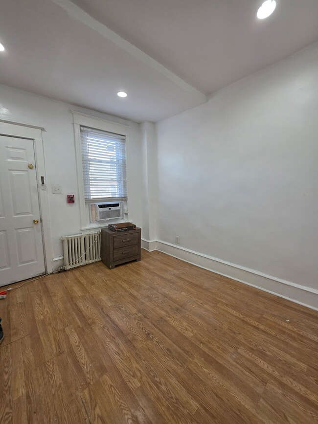 Photo - 5329 Walnut St Unit 1st Floor
