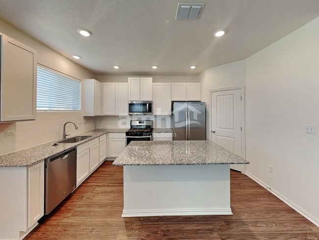 332 Aspen Waters