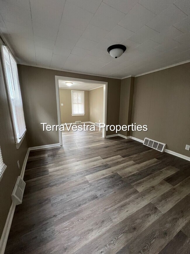 Photo - Great 3 Bed with a bonus room in Salem! Eligible for $500 Security Deposit.