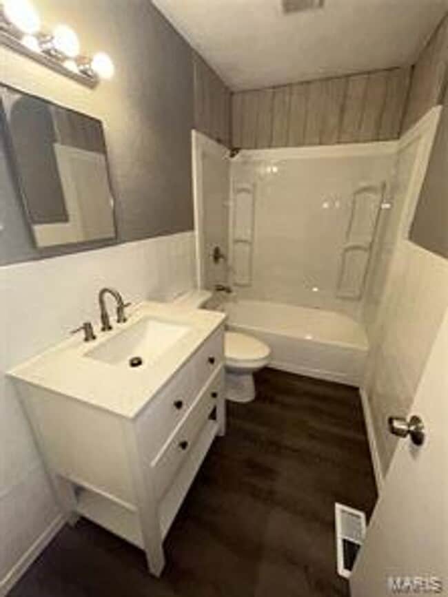 Photo - For Lease