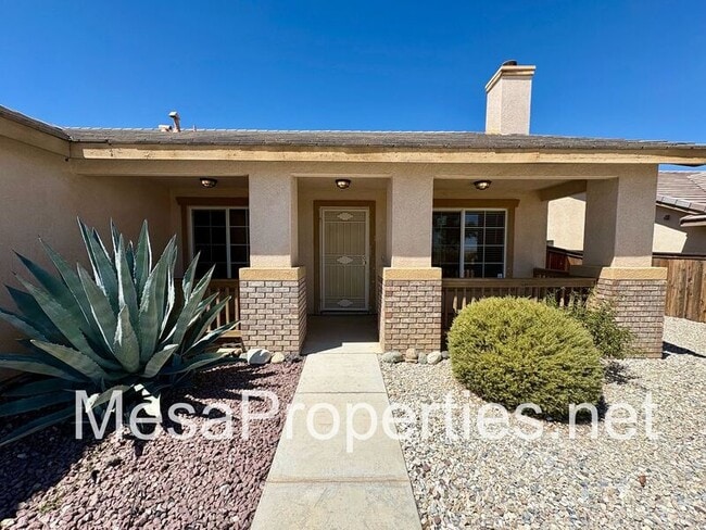 Photo - 15670 Pearmain St