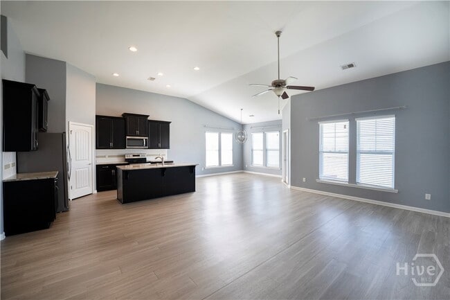 Photo - 190 Brickhill Cir