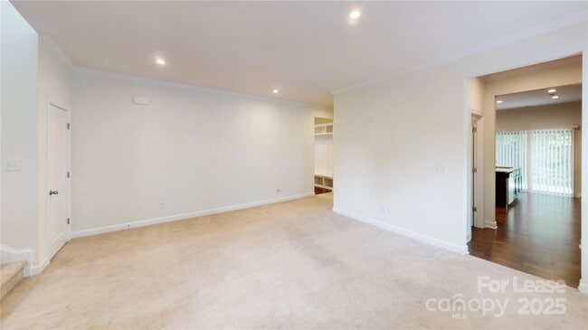 Photo - 4523 Collingham Dr