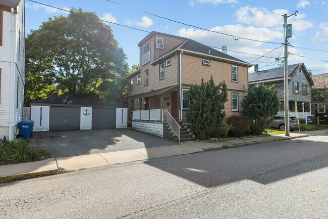 Photo - 21 Slocum St Unit 2