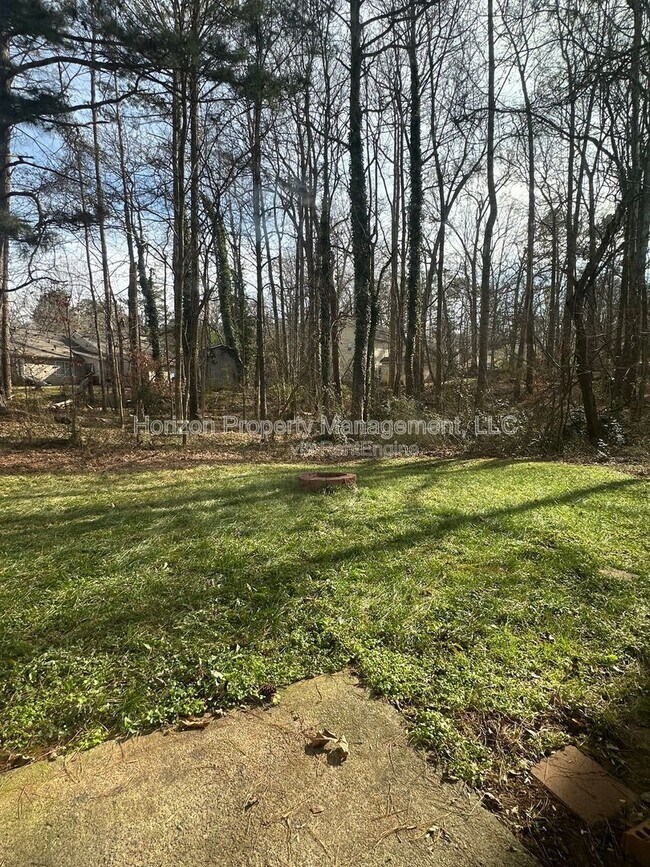 Photo - 5142 Farm Pl Dr NE