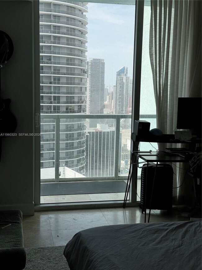 Photo - 1900 N Bayshore Dr Unidad 4307