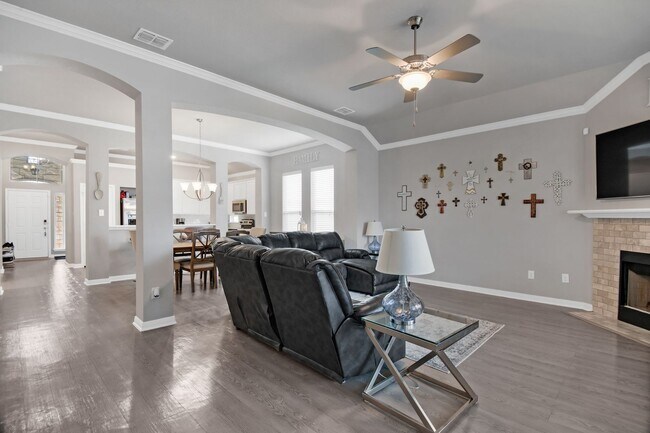 Photo - 3/2 in MIDWAY ISD!!