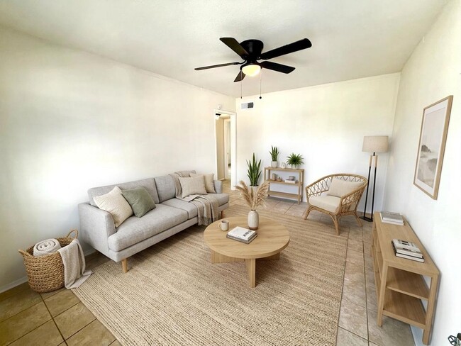 Building Photo - 520 Prado St Unit 1