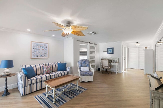 Photo - 685 N Barfield Dr Unit ID1388740P