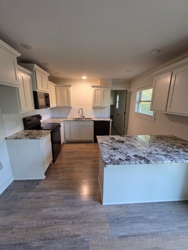 Photo - MUST SEE CHARMING HOME!