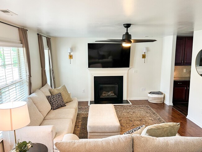 Photo - 52 Expedition Dr