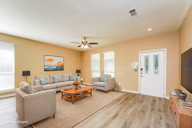 Photo - 7921 Wayne Way