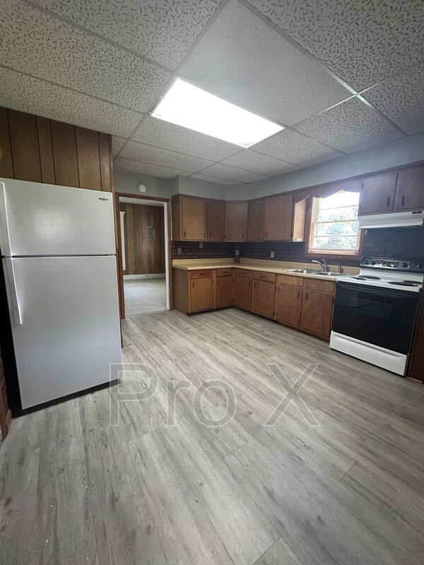 Photo - 2811 N Michigan St