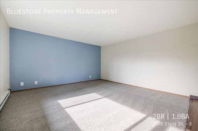 Photo - 2309 State St Unit 8