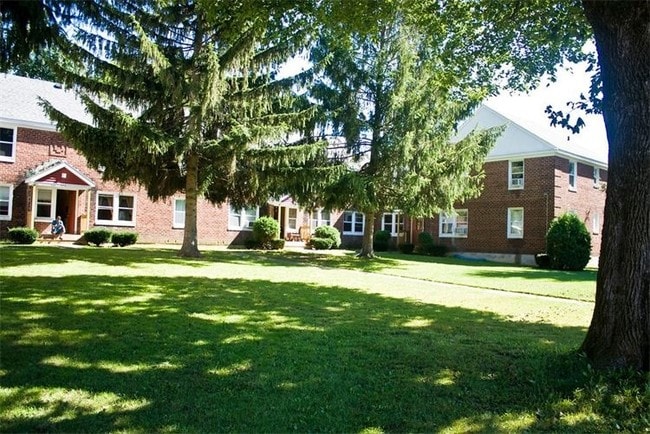 Photo - Bloomfield Garden