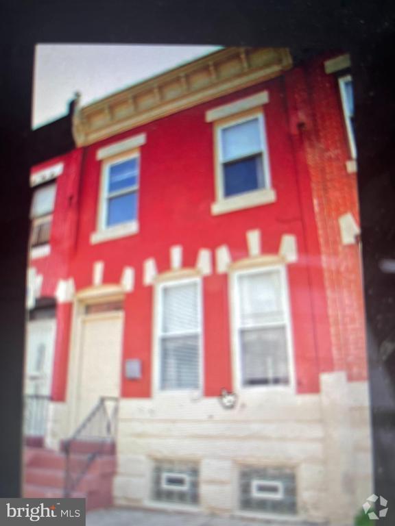 Building Photo - 1321 N Hollywood St Rental