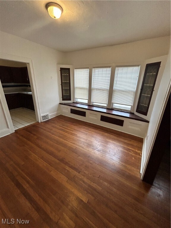 Photo - 1128 E 168th St