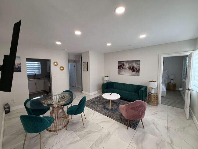 Photo - 10004 E Bay Harbor Dr Unit SI ID1527164P