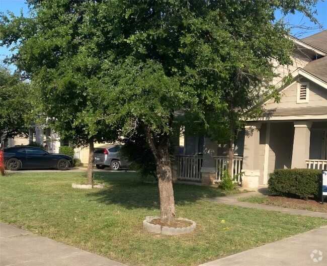 Building Photo - 2341 Bluffstone Dr Rental