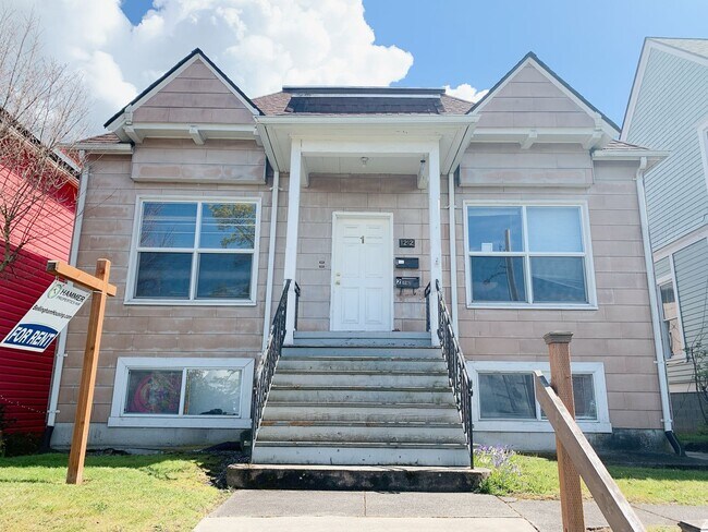 Building Photo - 1212 N Garden St Unit #1