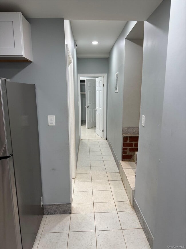 Photo - 100 E Valley Stream Blvd