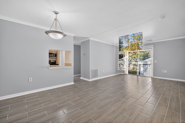 Photo - 18318 Streamside Dr