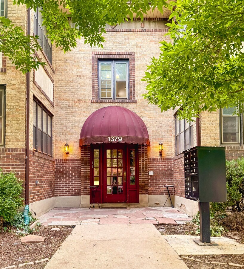Frances Apartments - Frances Apartments