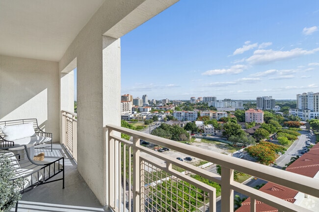 2BR, 2BA - 1,159SF - Balcony