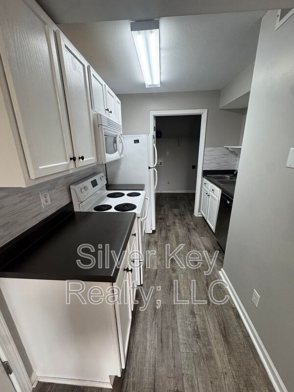 Photo - 236 Willow Creek Drive Unidad 6