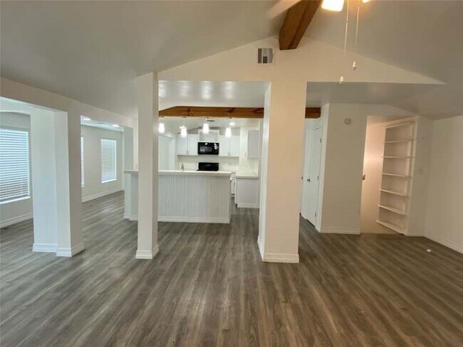 Photo - 1402 Avenue K