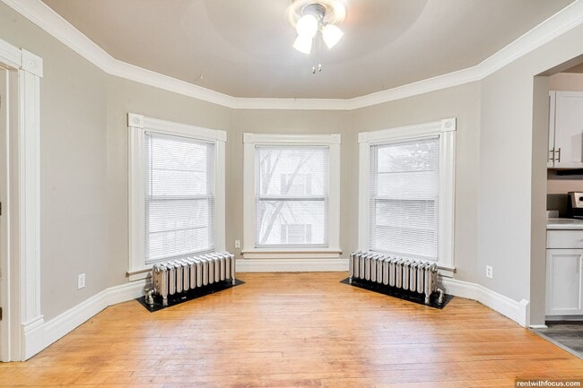 Photo - 407 E Irving Ave Unidad 407A