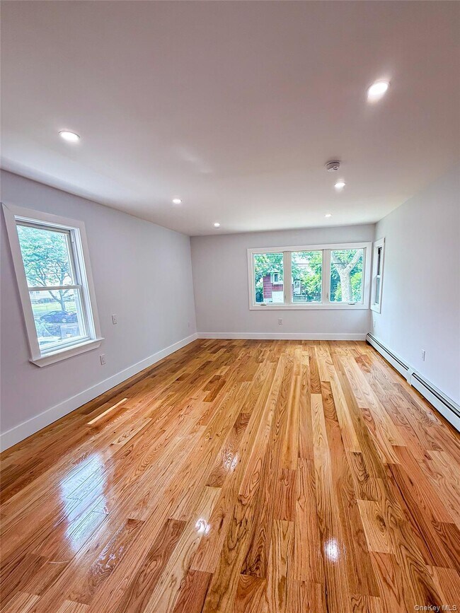249-09 Mayda Rd Unit 2