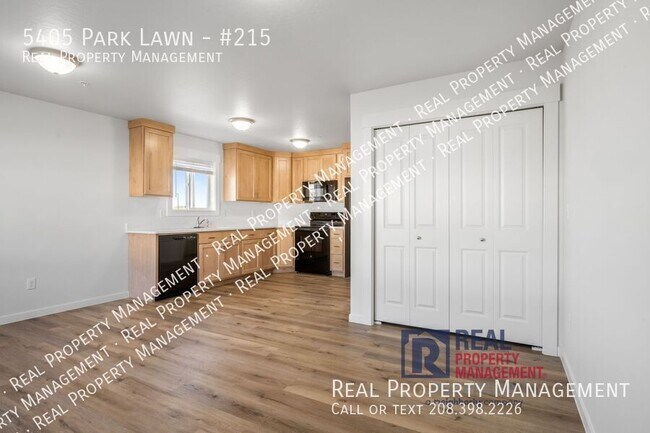 Photo - 5405 Park Lawn Dr Unidad #215